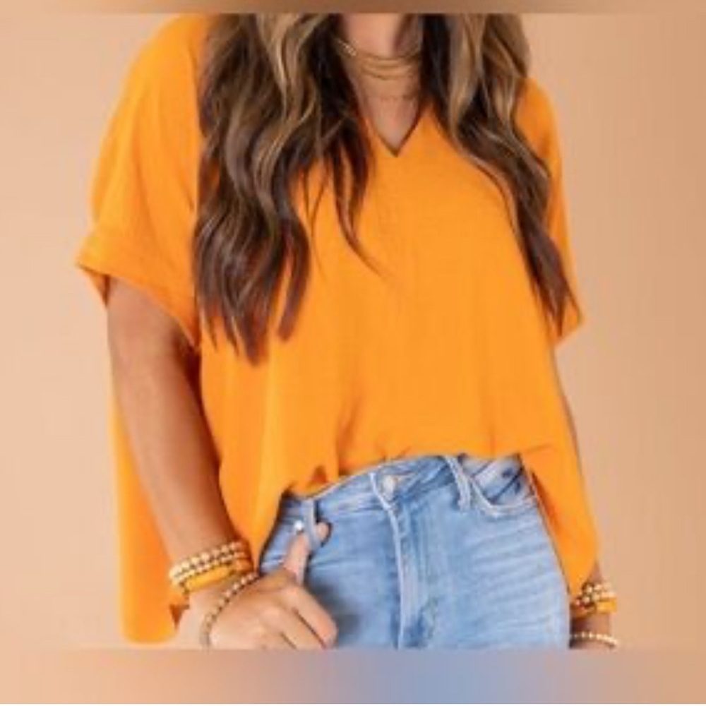Urban Daizy Oversized V-Neck Folded Short Sleeve Top in Orange Size Small